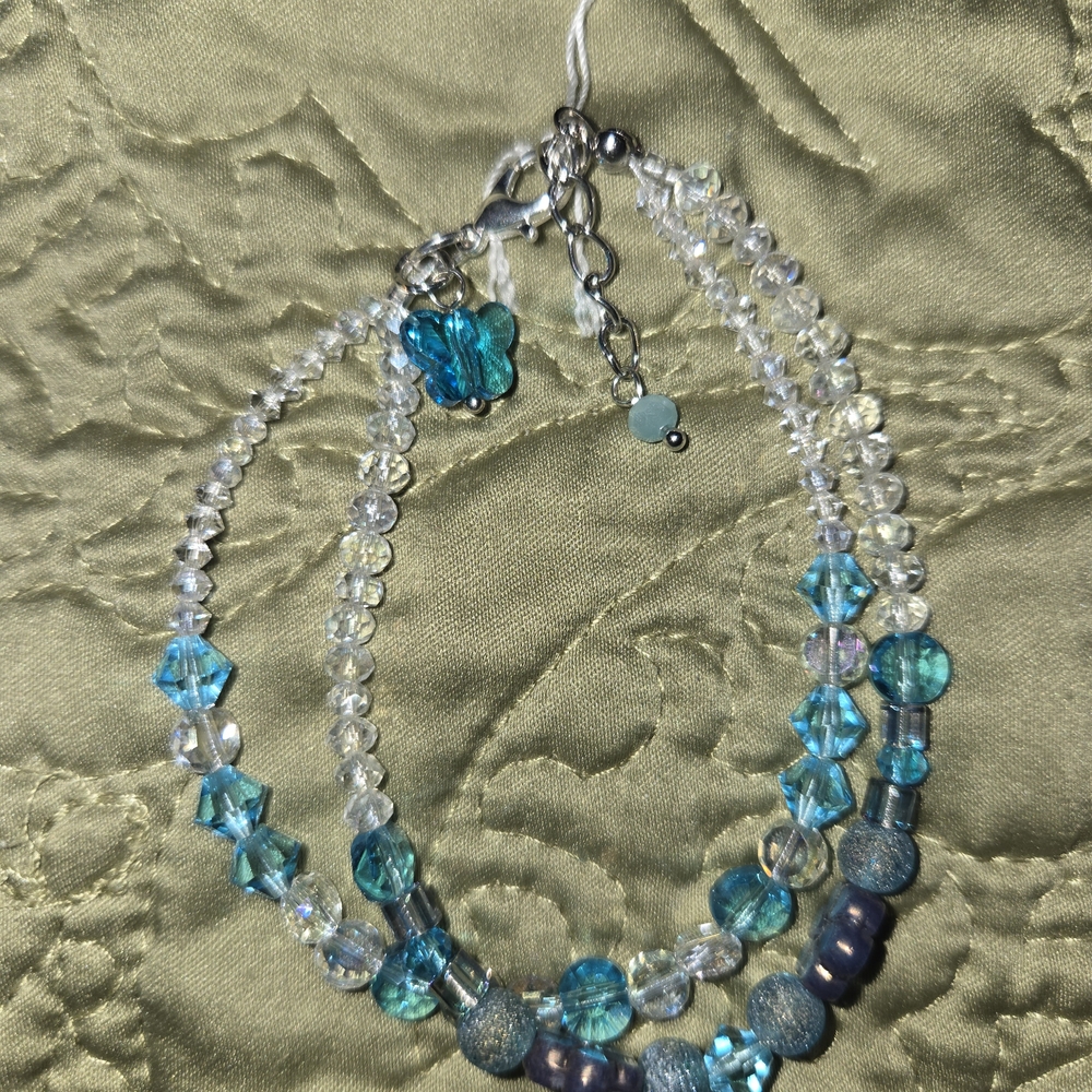 Elegant Blue and Silver Beaded Bracelet